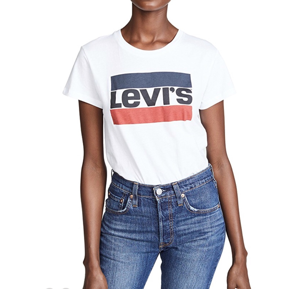 Levi’s tee